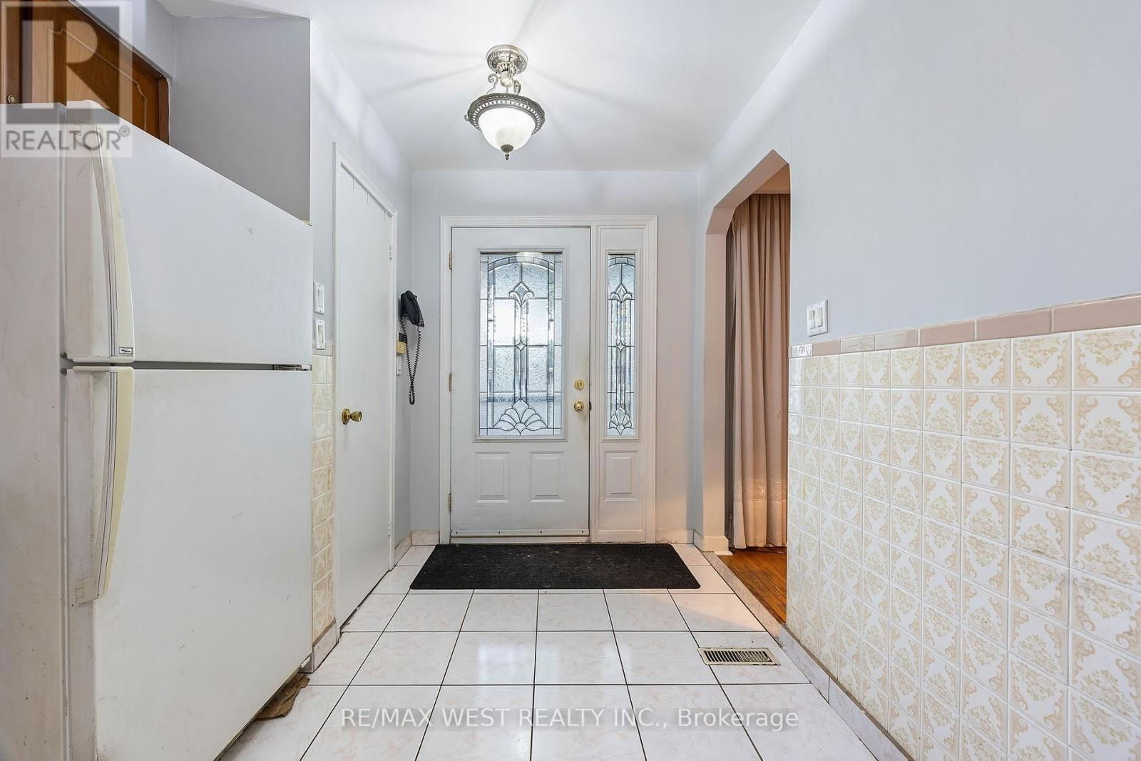 47 BRAWLEY AVENUE Image 4