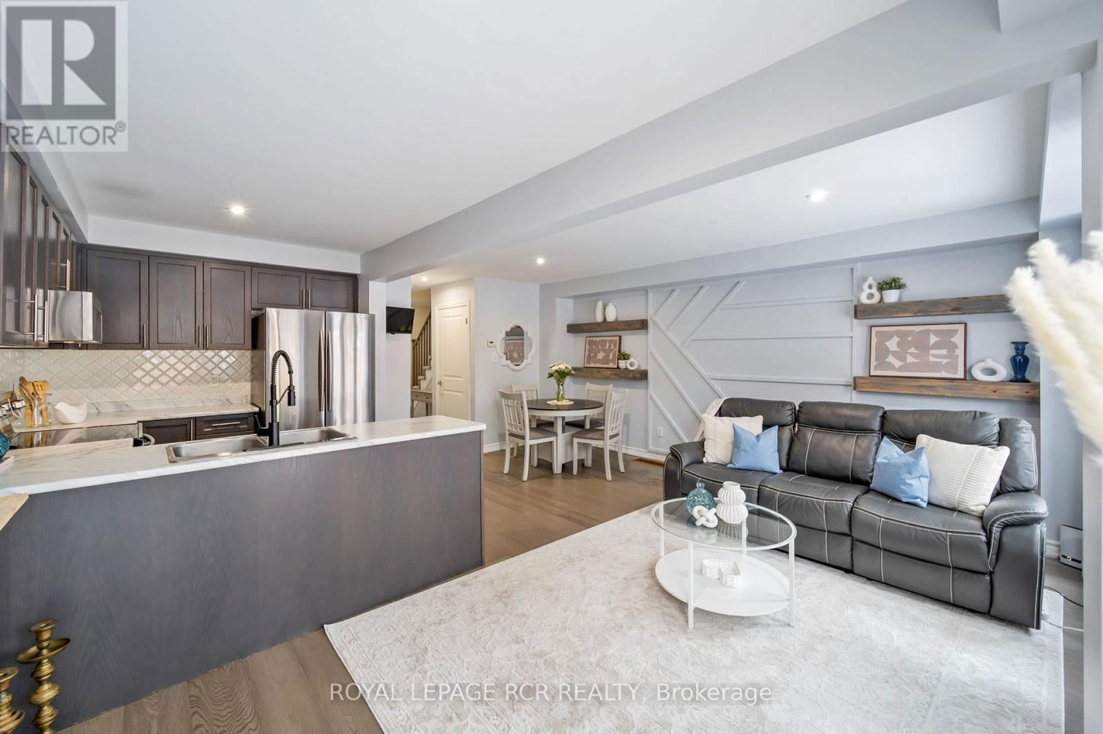 6 - 31 TOWN LINE Image 9