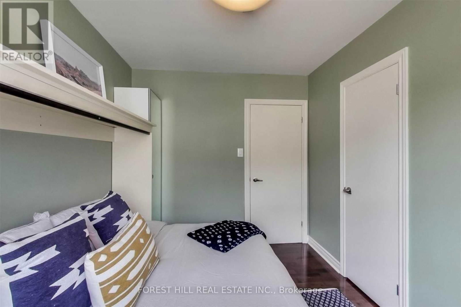 853 NINTH STREET Image 17