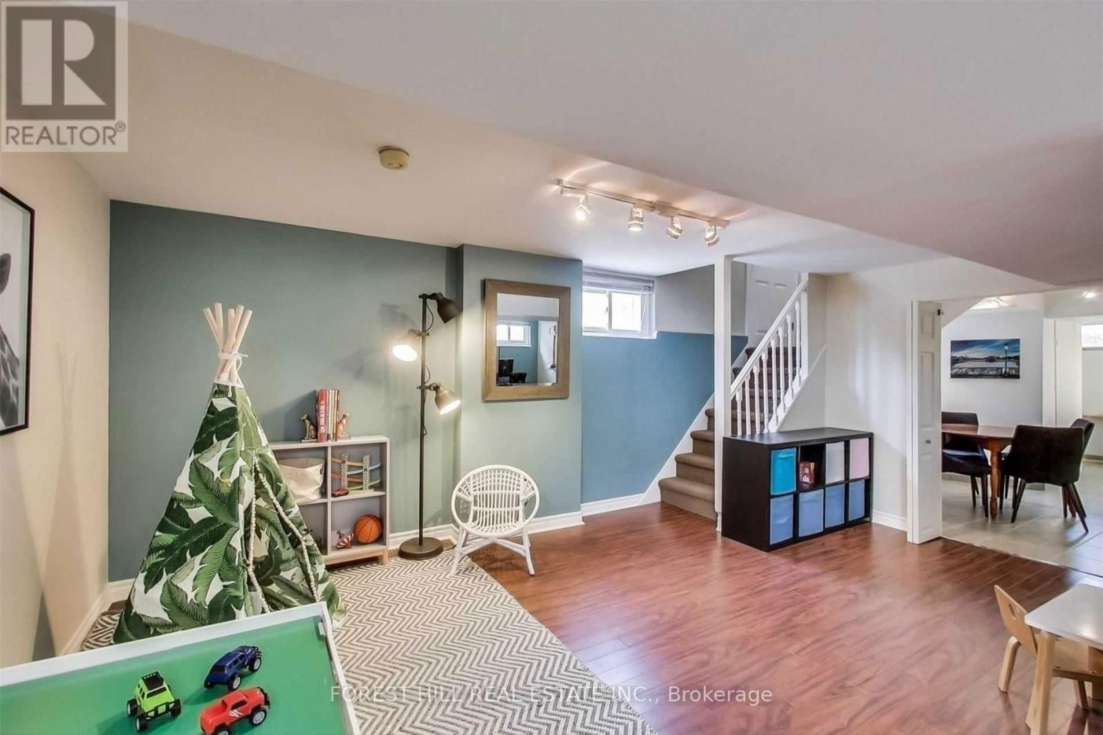 853 NINTH STREET Image 20