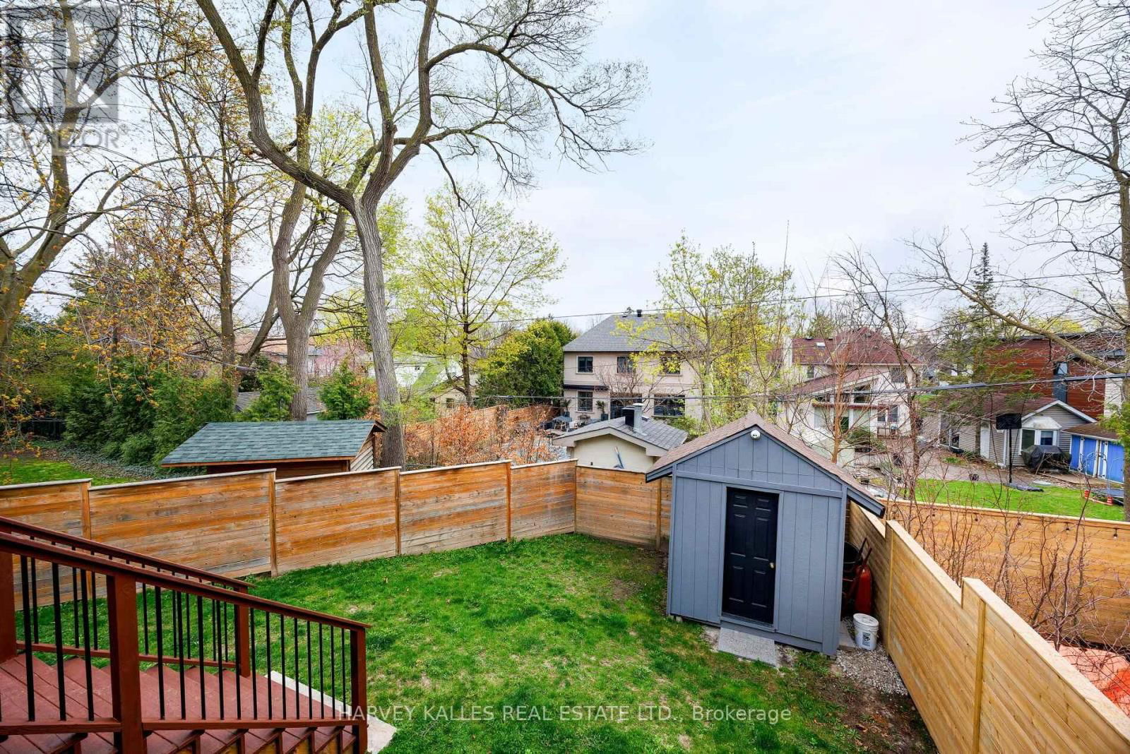 4673 DUNDAS STREET WEST Image 22