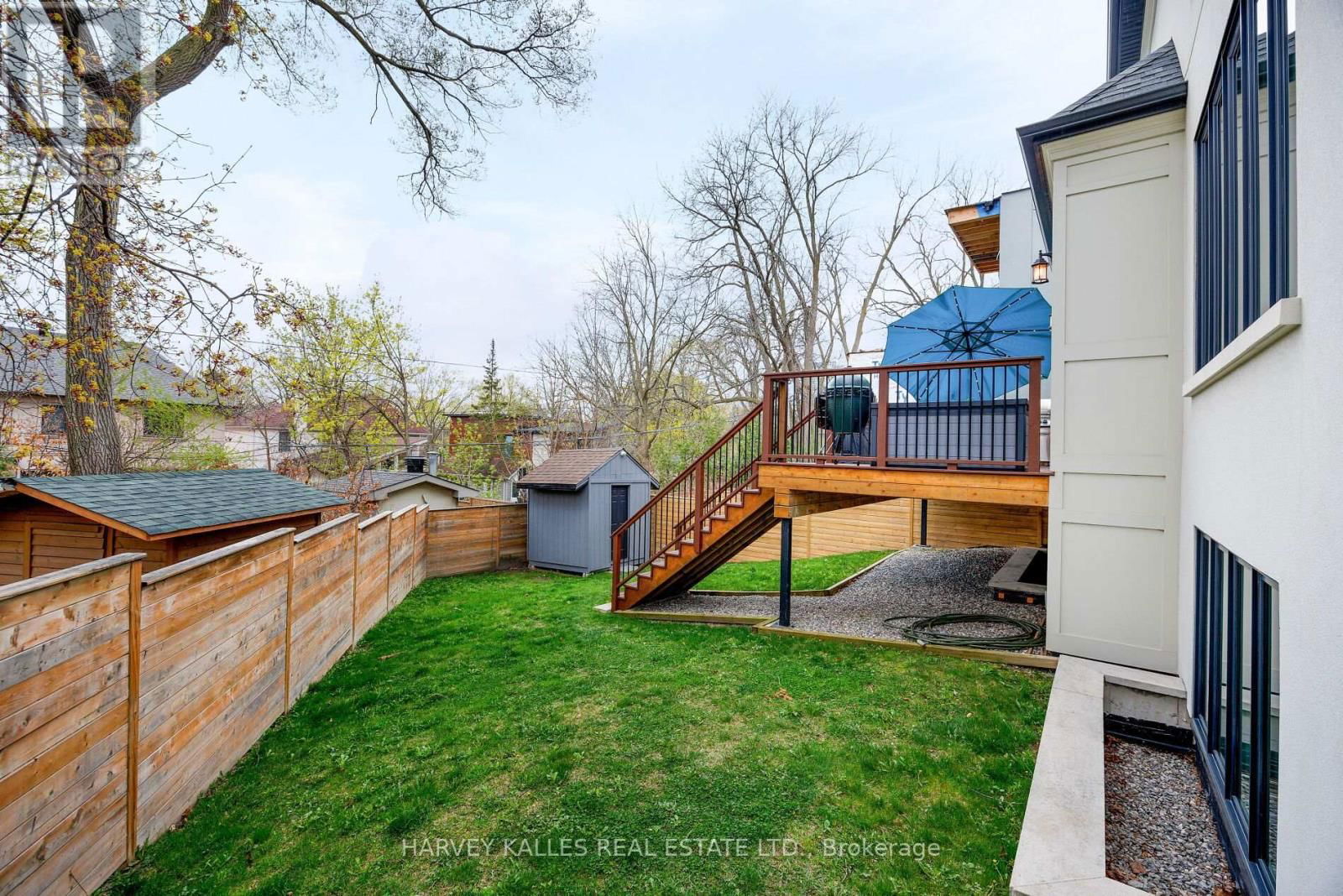 4673 DUNDAS STREET WEST Image 23