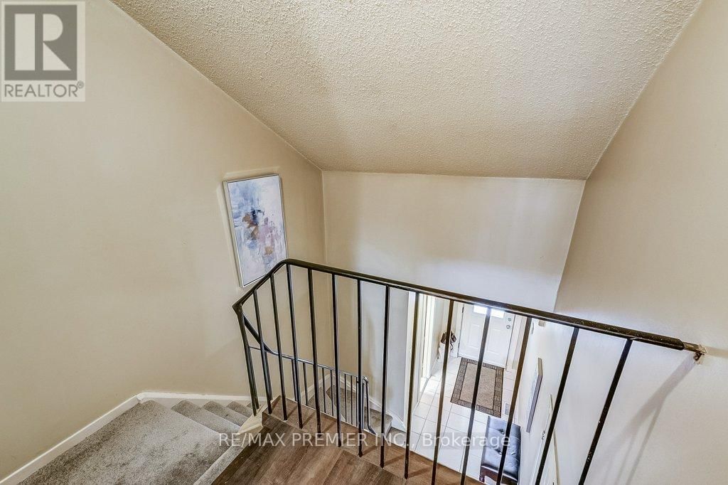 81 - 2670 BATTLEFORD ROAD Image 16