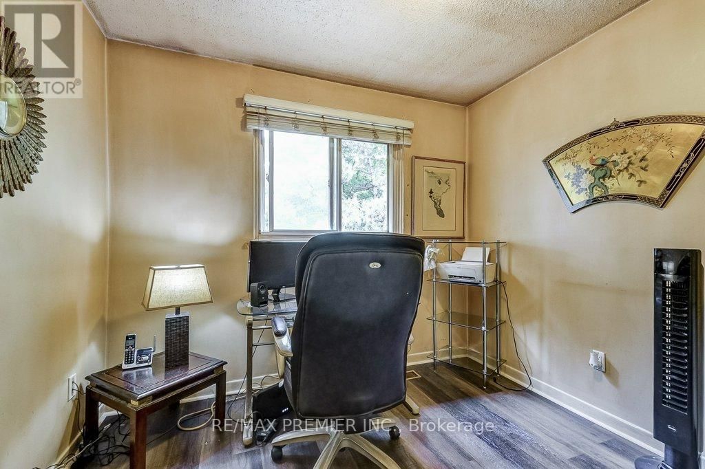 81 - 2670 BATTLEFORD ROAD Image 23
