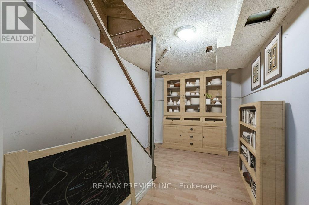 81 - 2670 BATTLEFORD ROAD Image 26