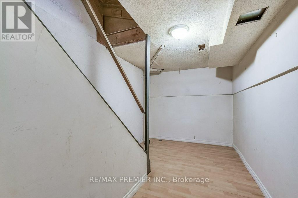 81 - 2670 BATTLEFORD ROAD Image 27