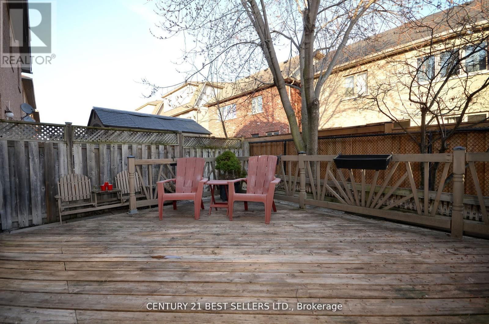 9 COIN STREET Image 44