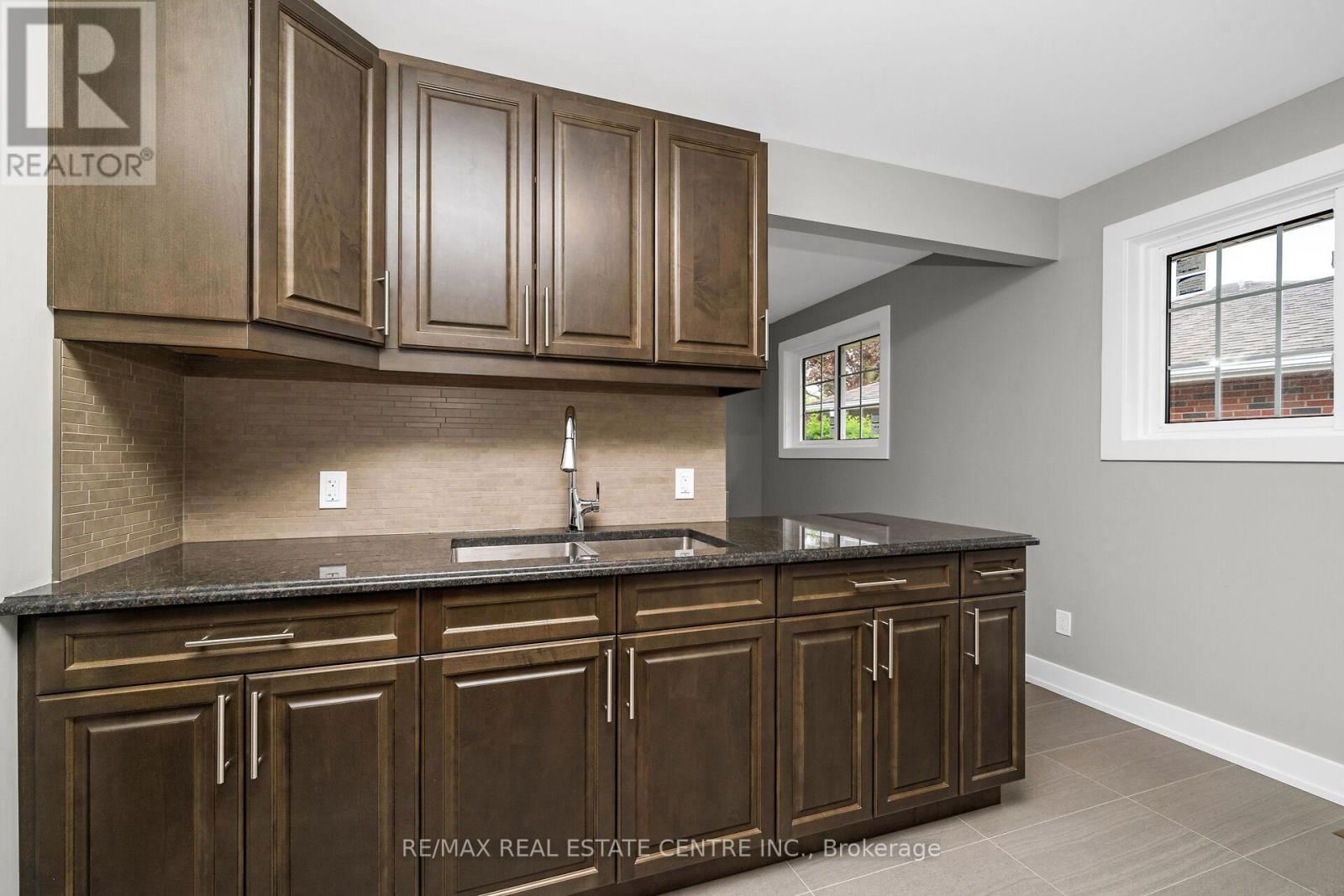 46 MOULTREY CRESCENT Image 11