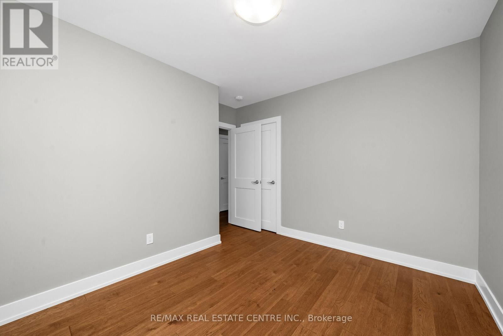 46 MOULTREY CRESCENT Image 17
