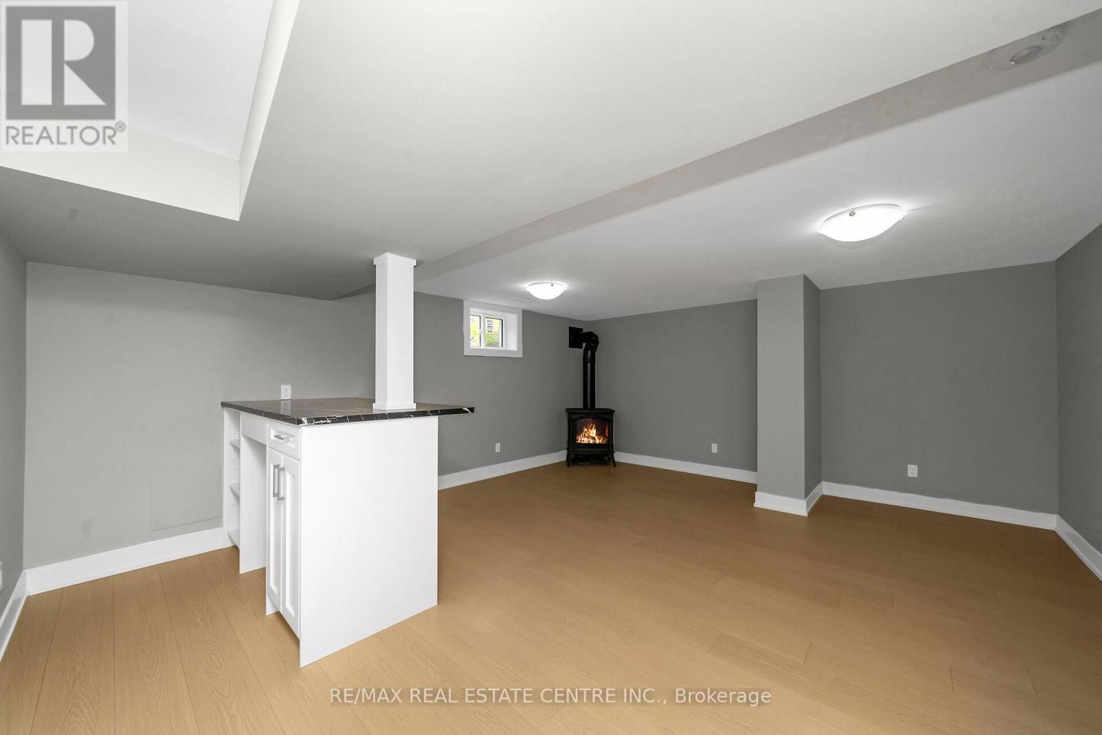 46 MOULTREY CRESCENT Image 23