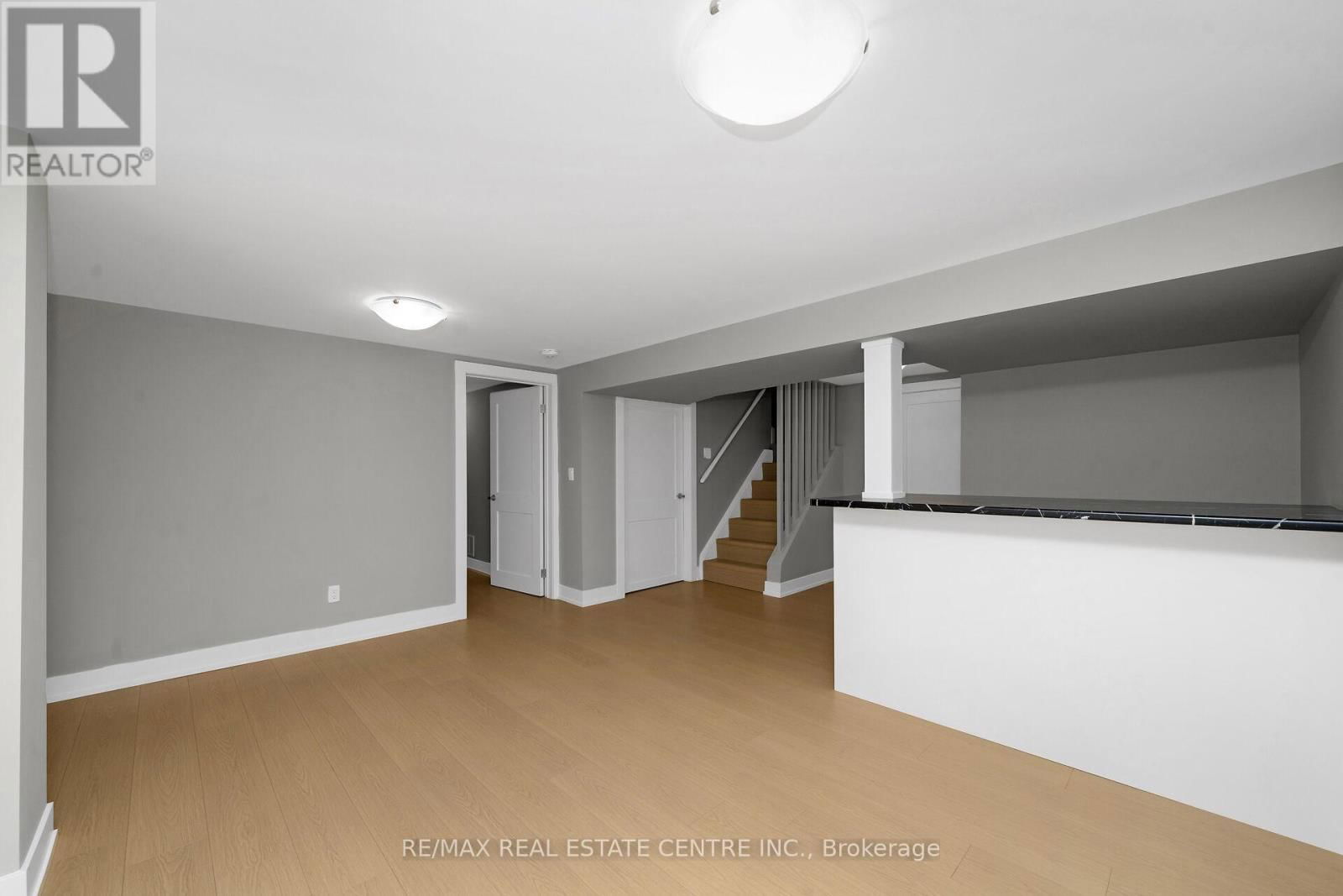 46 MOULTREY CRESCENT Image 25