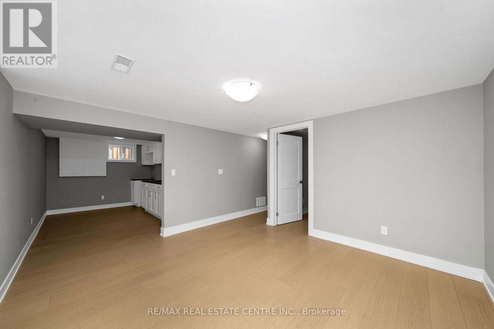 46 MOULTREY CRESCENT Image 28
