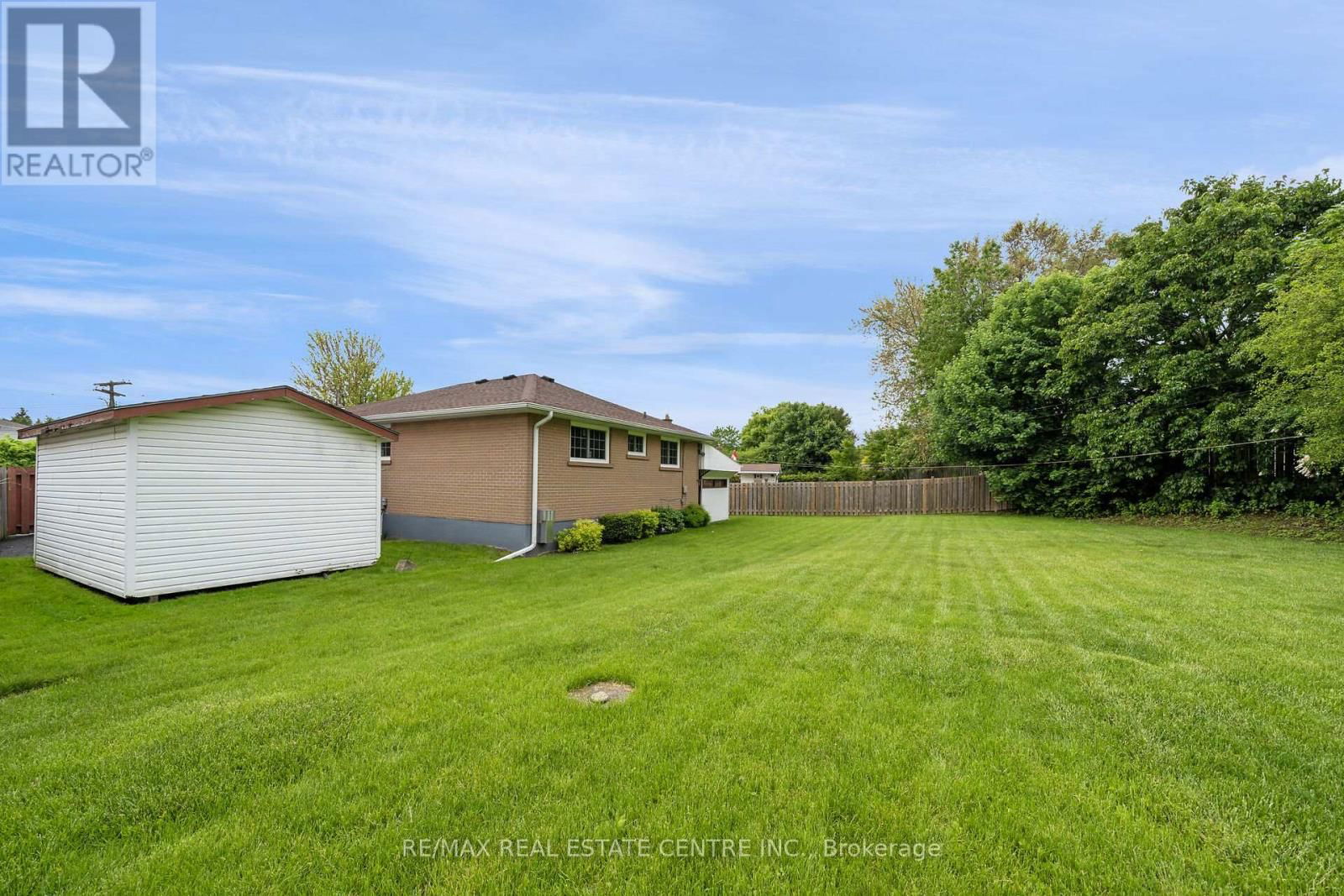 46 MOULTREY CRESCENT Image 34
