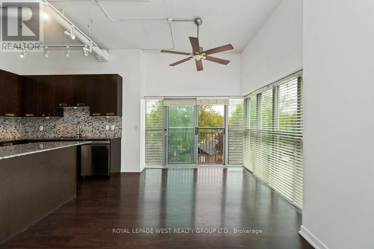 309 - 2 FIELDWAY ROAD Image 12