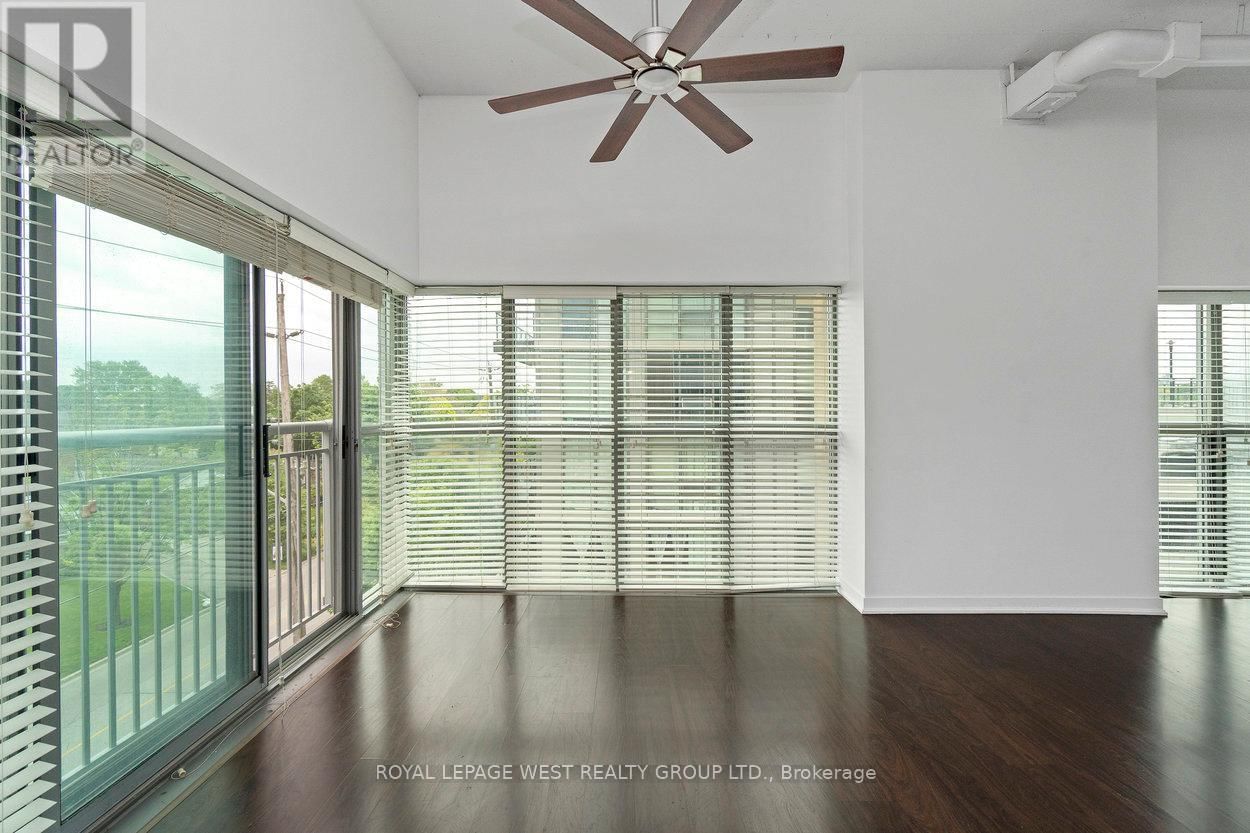 309 - 2 FIELDWAY ROAD Image 15