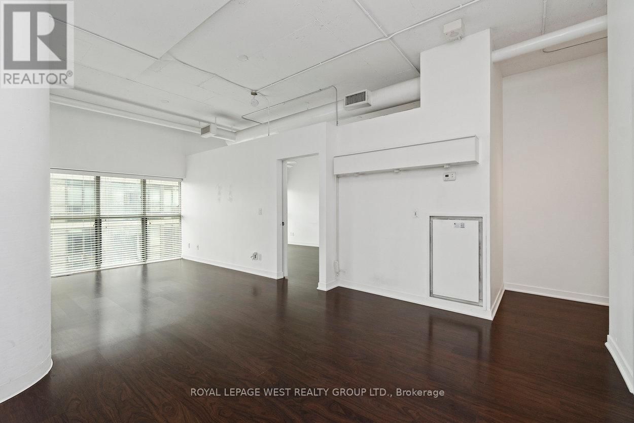 309 - 2 FIELDWAY ROAD Image 16