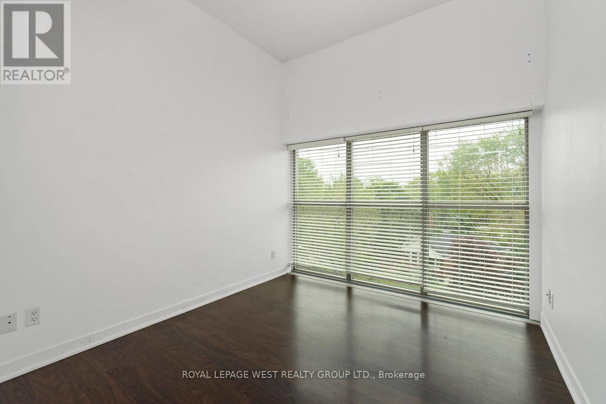 309 - 2 FIELDWAY ROAD Image 20