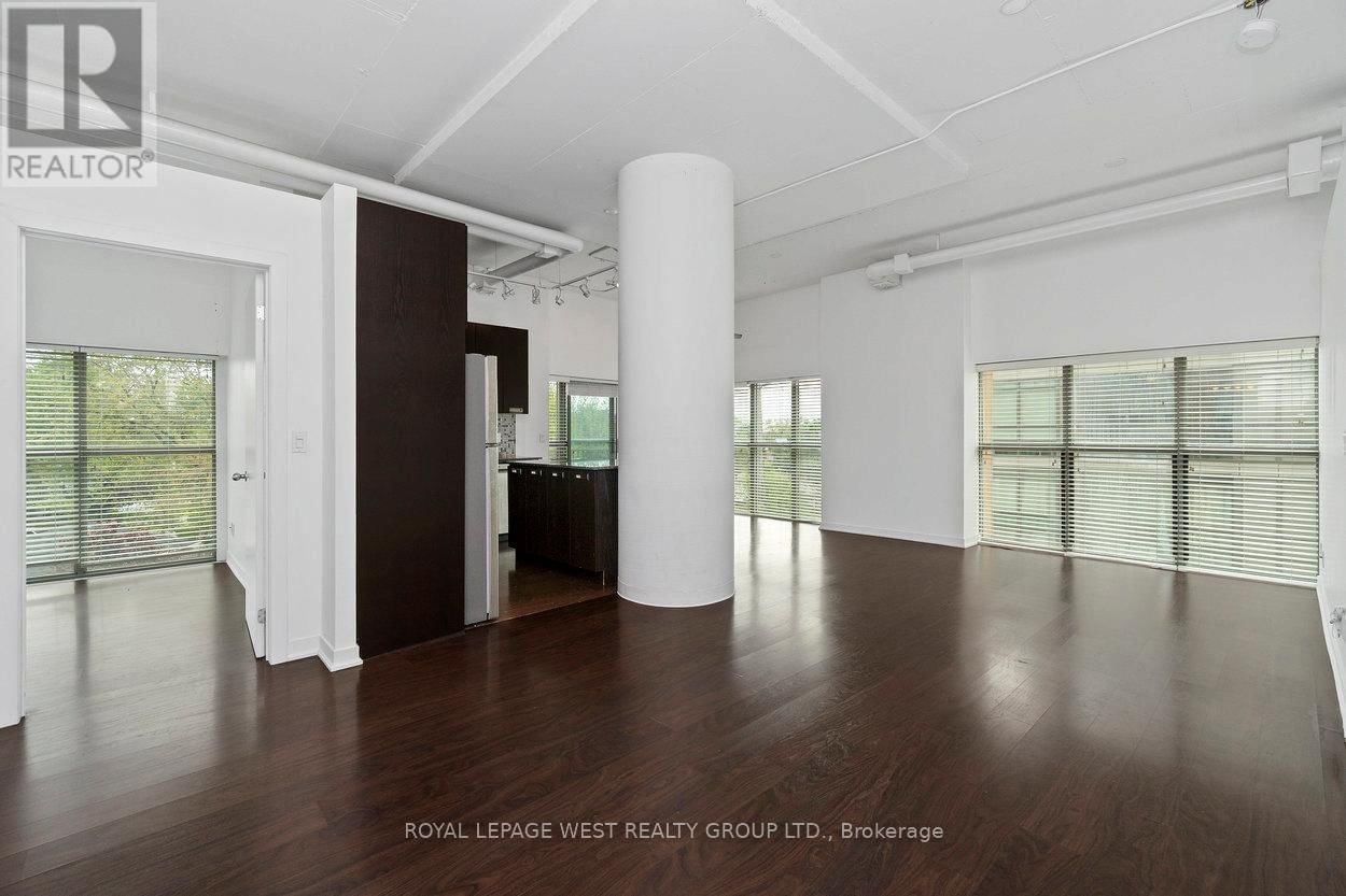 309 - 2 FIELDWAY ROAD Image 25
