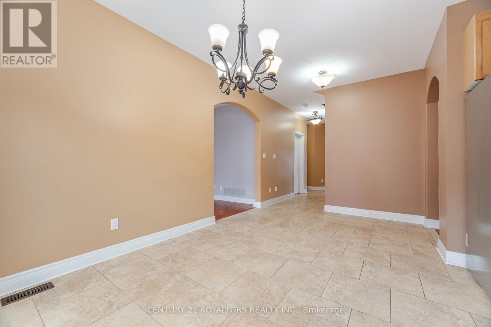 67 SAINT HUBERT DRIVE Image 11