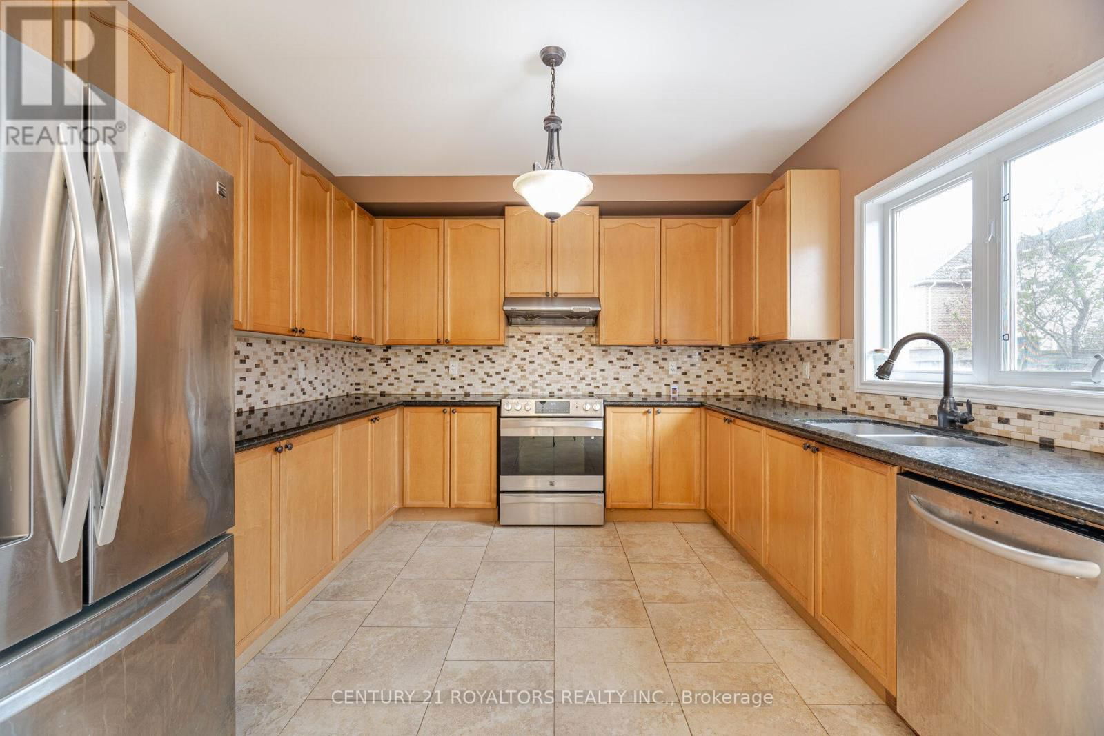 67 SAINT HUBERT DRIVE Image 14