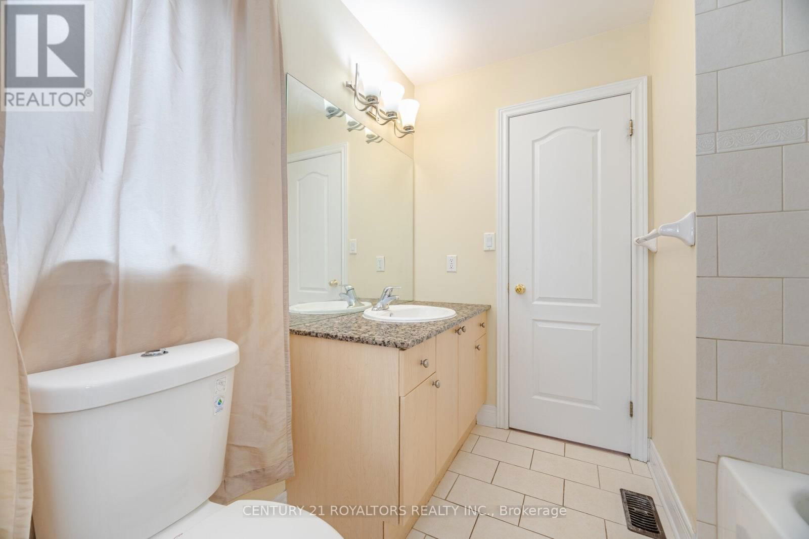 67 SAINT HUBERT DRIVE Image 32