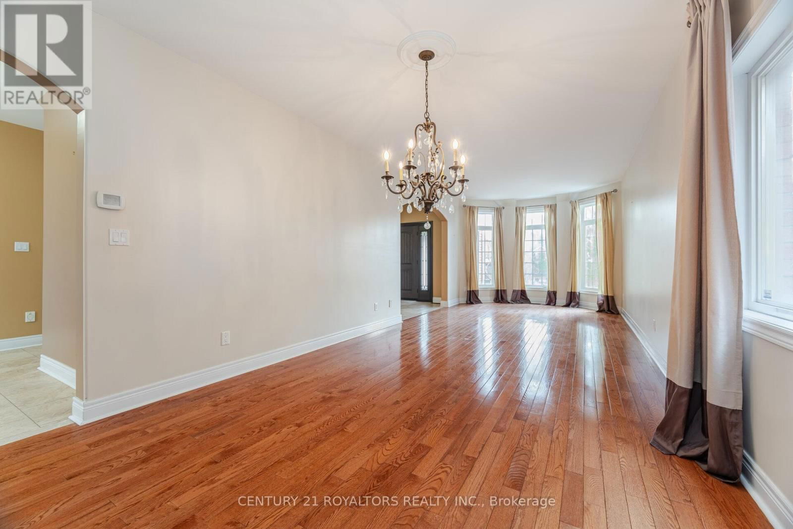 67 SAINT HUBERT DRIVE Image 8