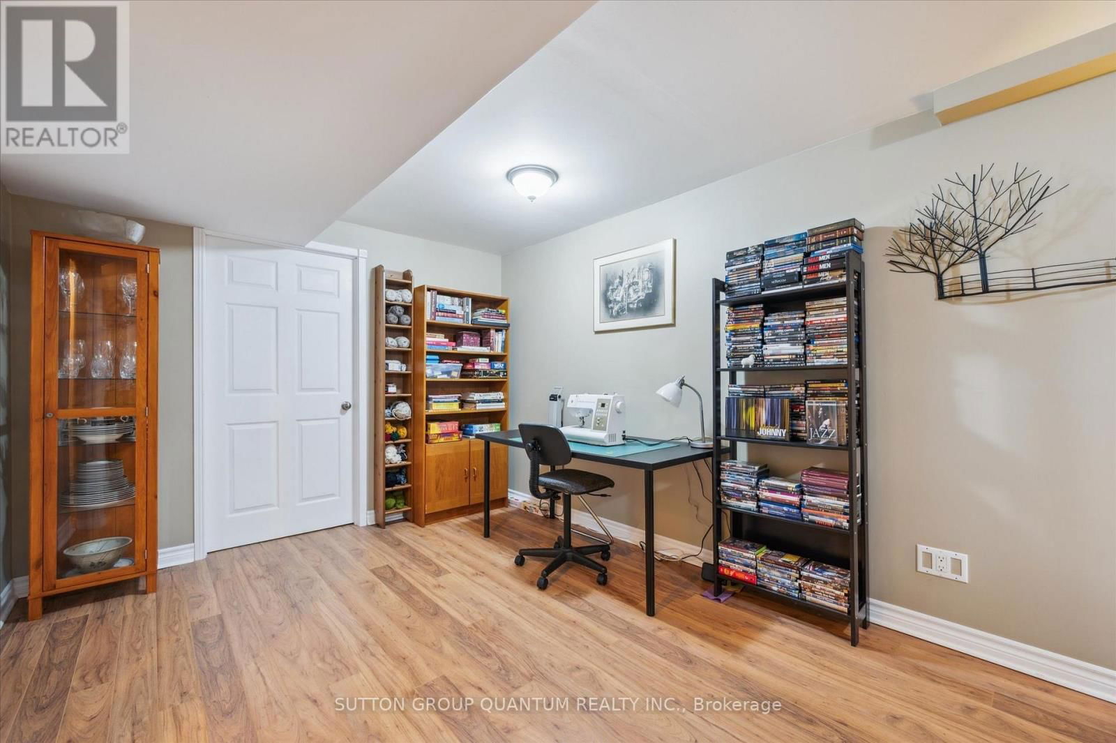 23 - 1240 WESTVIEW TERRACE Image 25