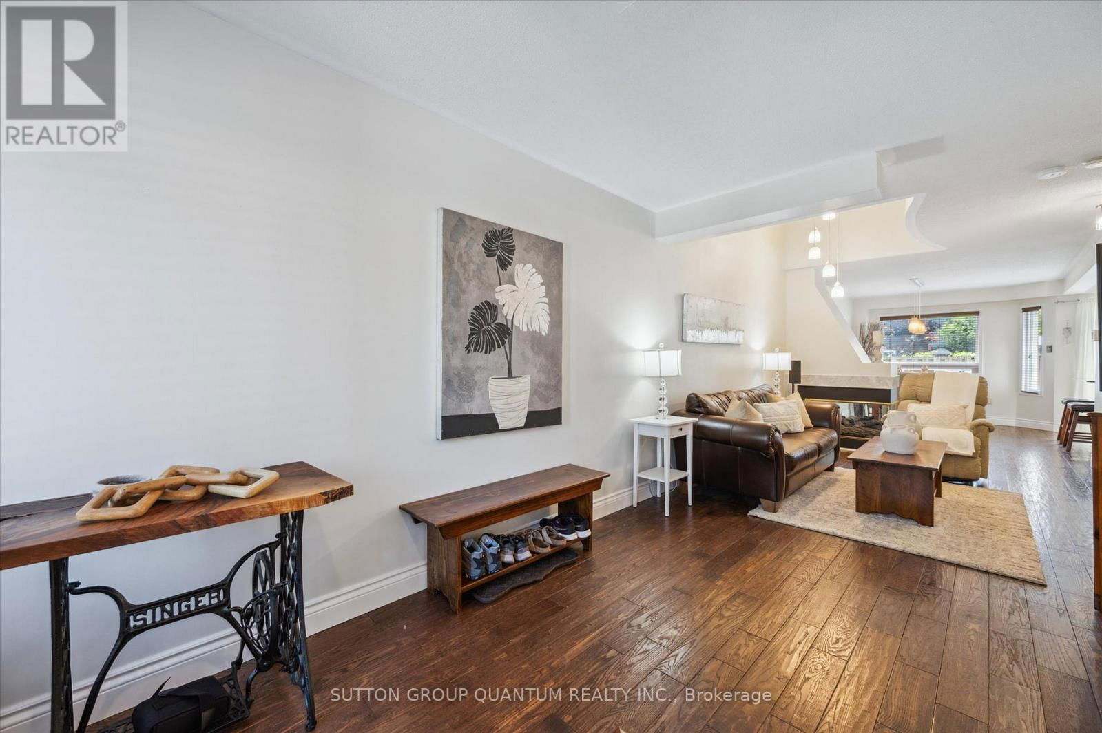 23 - 1240 WESTVIEW TERRACE Image 5