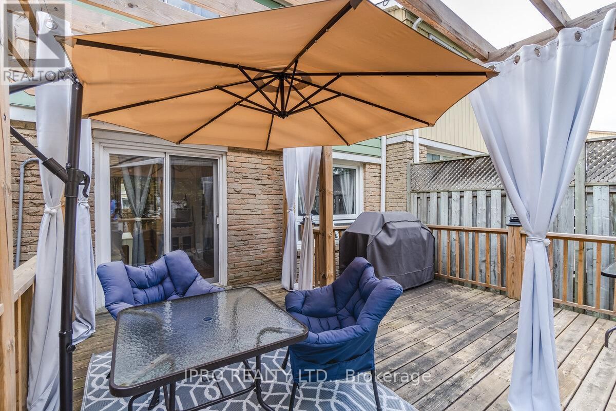 258 ROYAL SALISBURY WAY Image 12