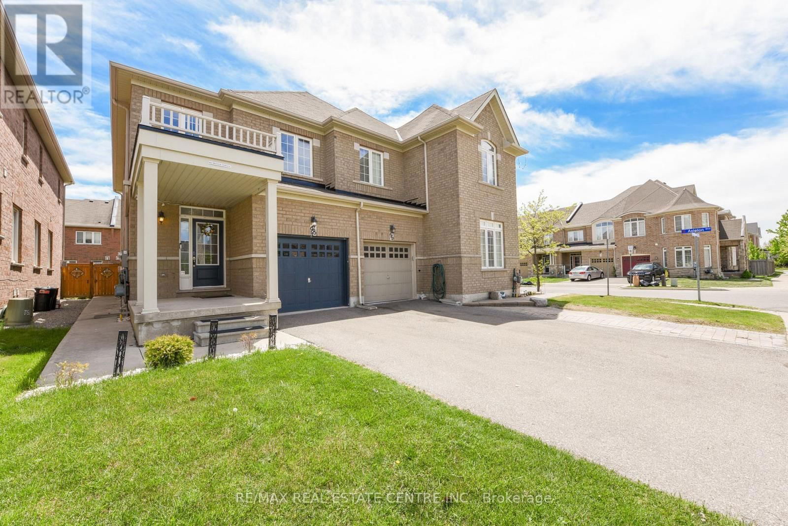 682 MEGSON TERRACE Image 2