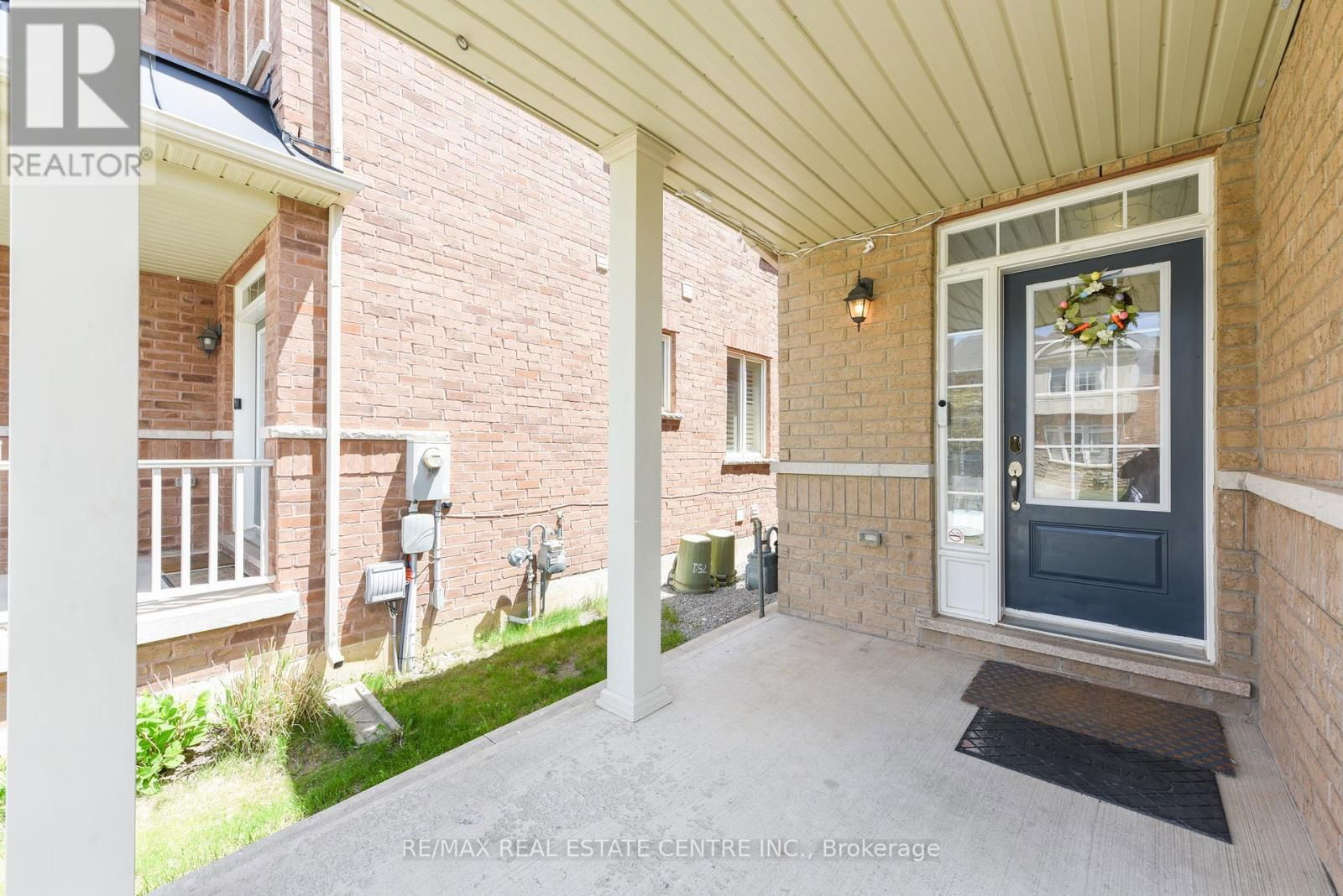 682 MEGSON TERRACE Image 3