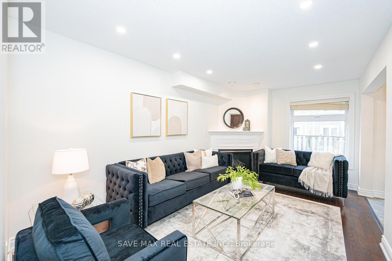 945 APPLECROFT CIRCLE Image 11