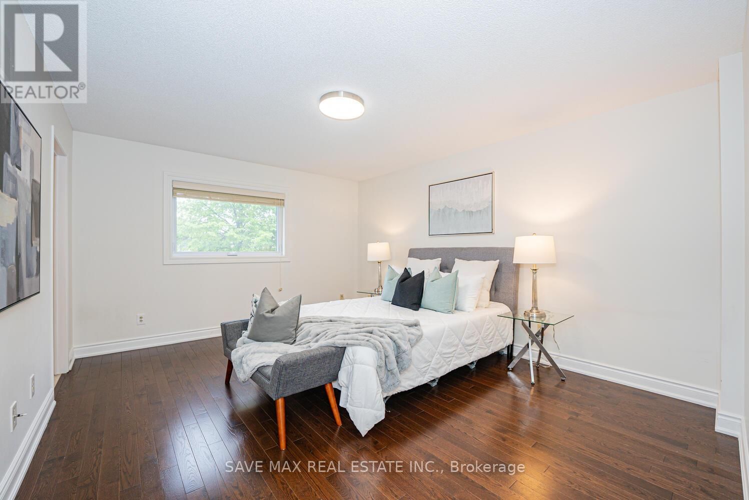 945 APPLECROFT CIRCLE Image 25