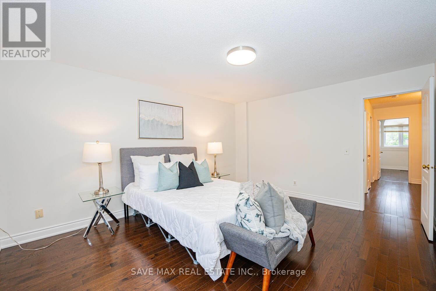 945 APPLECROFT CIRCLE Image 26