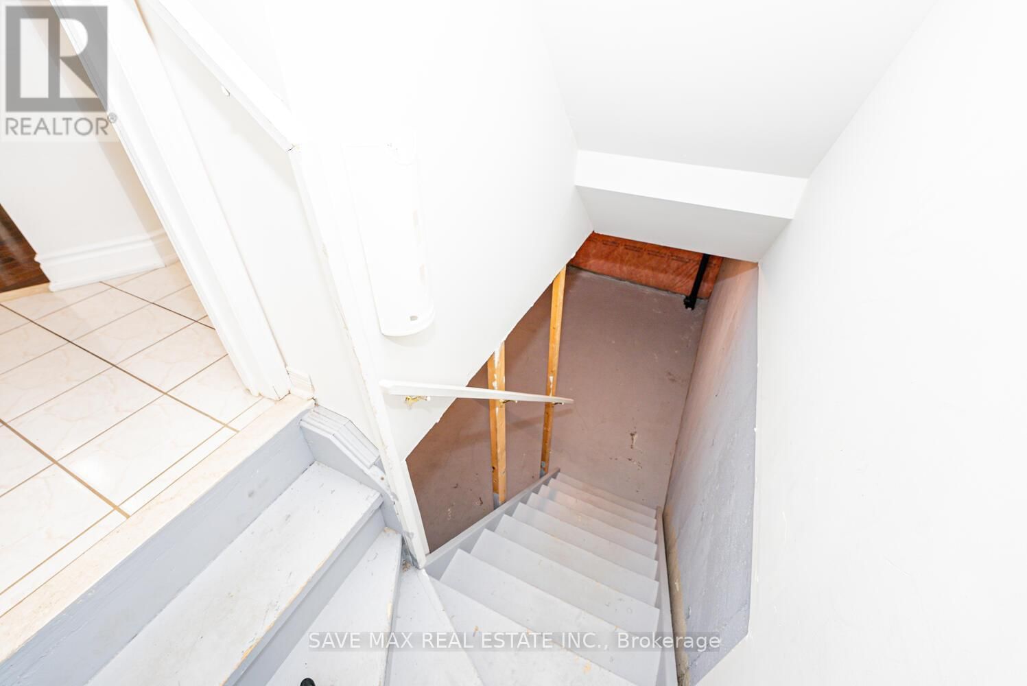 945 APPLECROFT CIRCLE Image 38