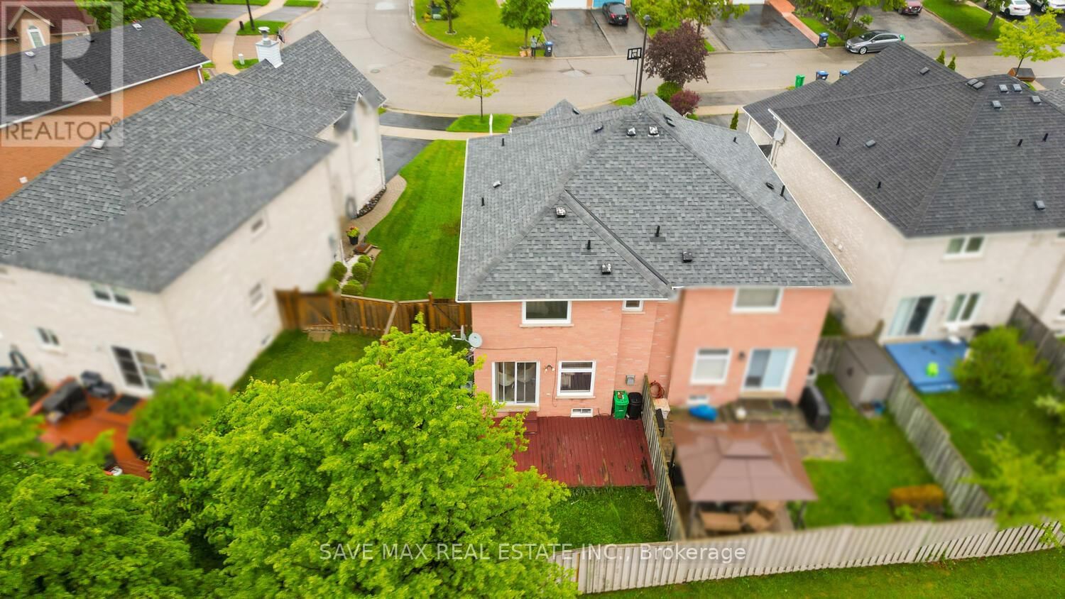 945 APPLECROFT CIRCLE Image 44