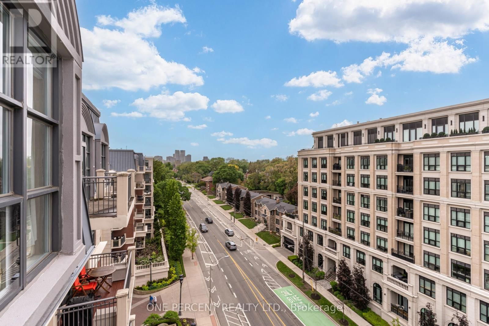 PH1 - 2855 BLOOR STREET WEST Image 24