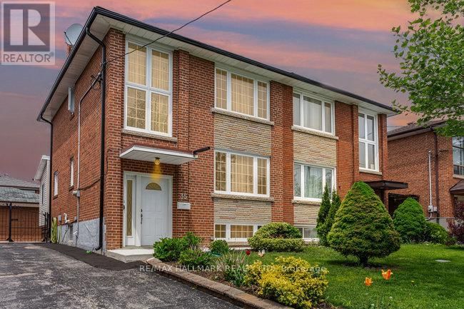 35 CLAIRTON CRESCENT Image 1