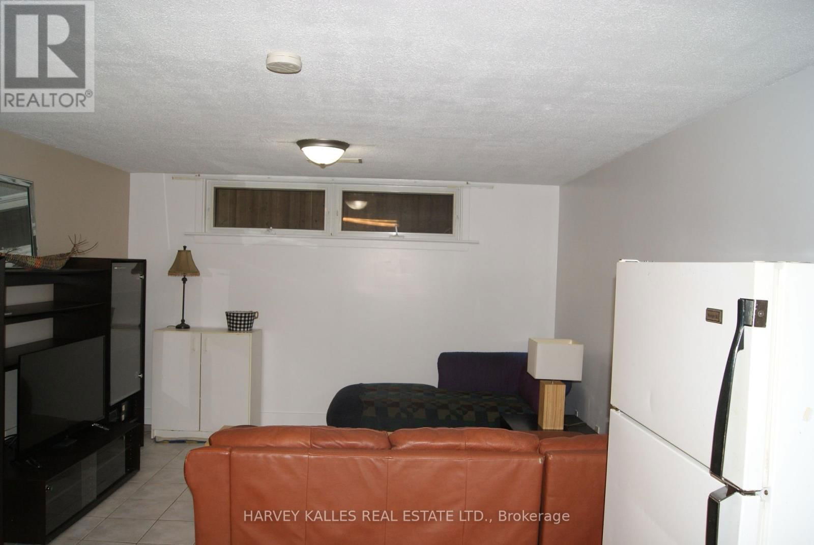 53 GREENBROOK DRIVE Image 11