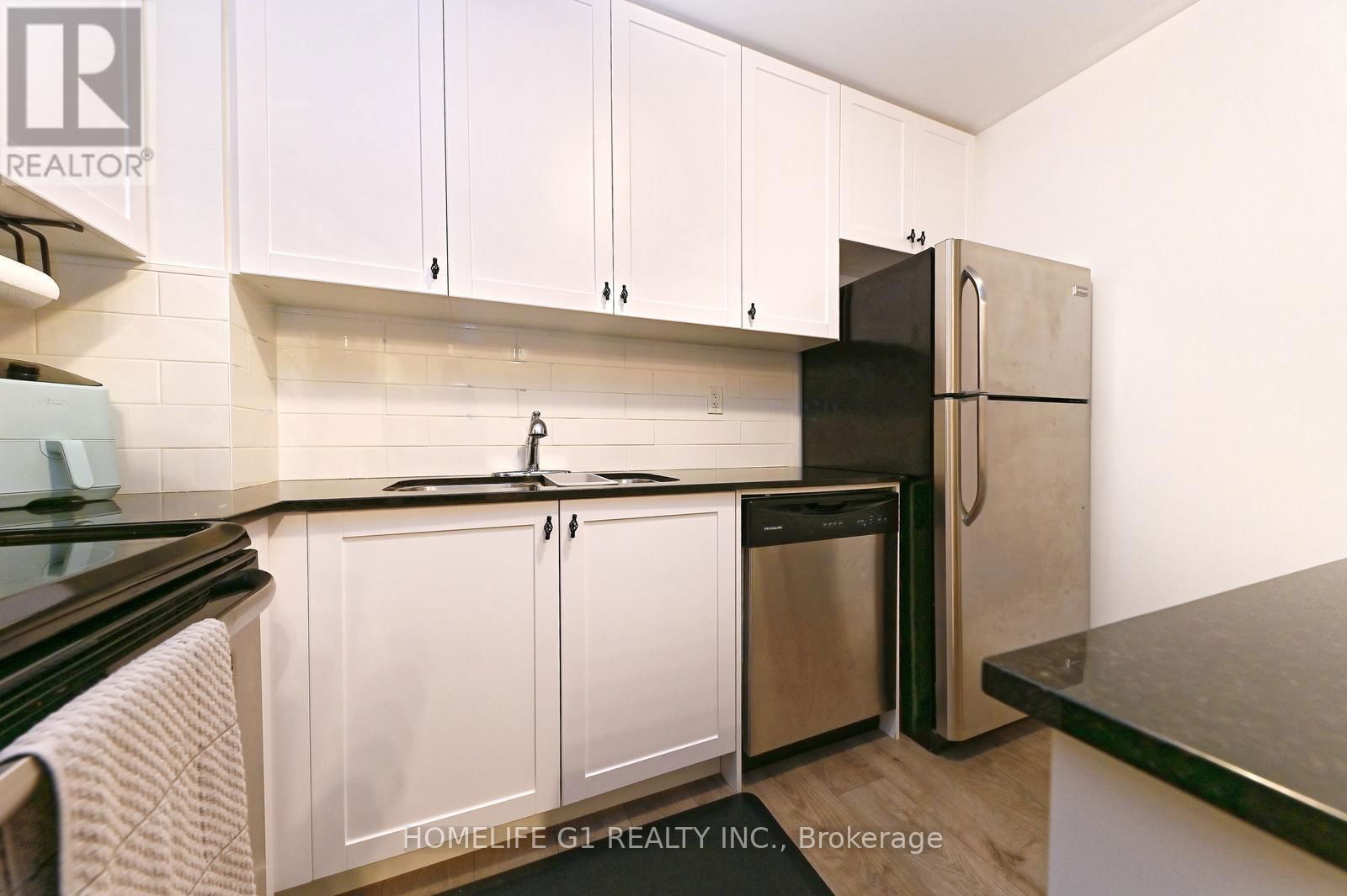 6B-867 WILSON AVENUE Image 20
