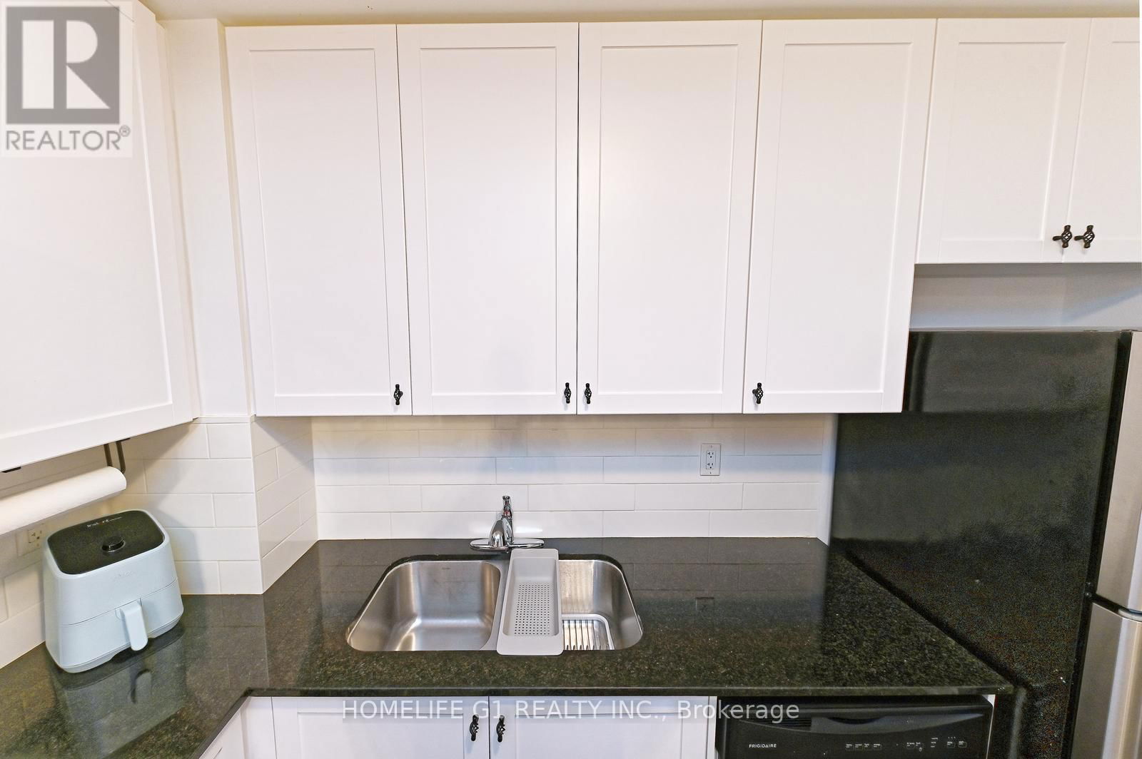 6B-867 WILSON AVENUE Image 21