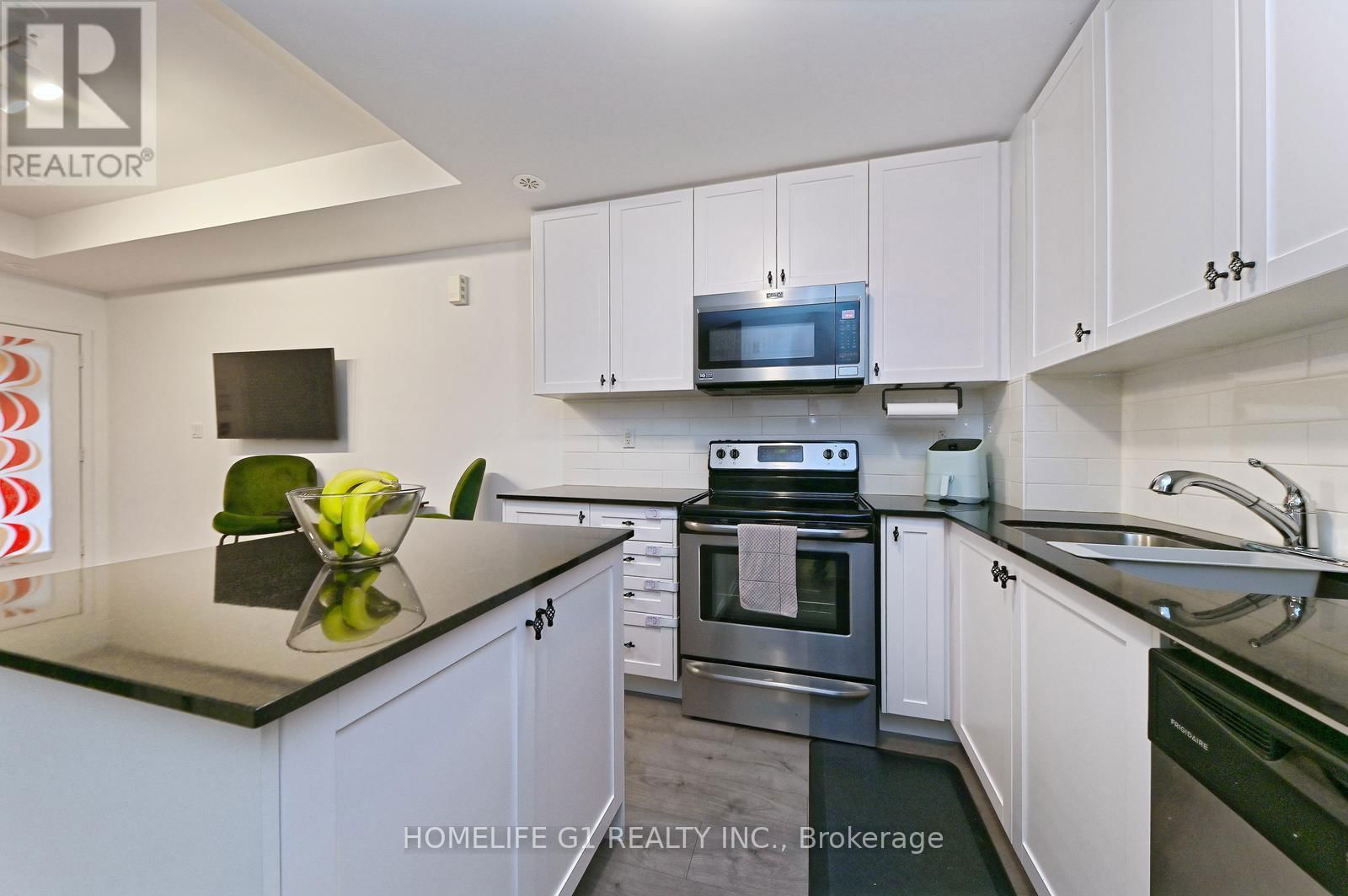 6B-867 WILSON AVENUE Image 25