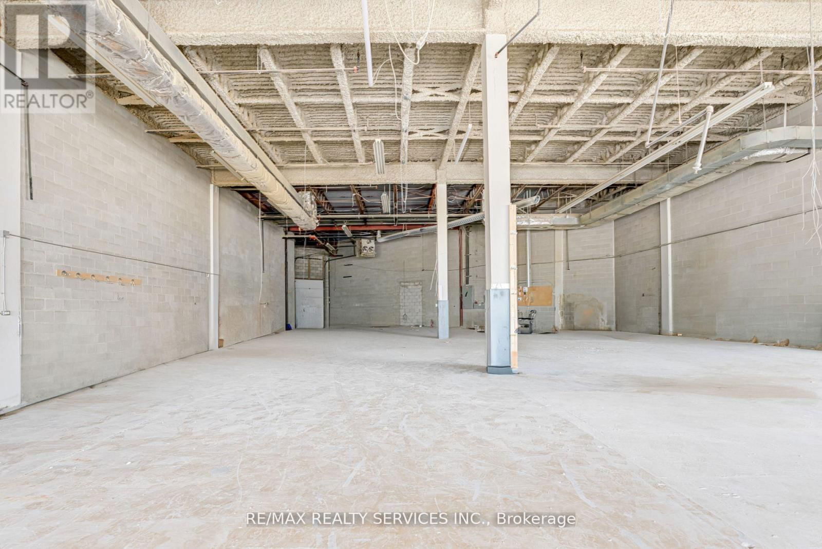 #11 - 6660 KENNEDY ROAD Image 3
