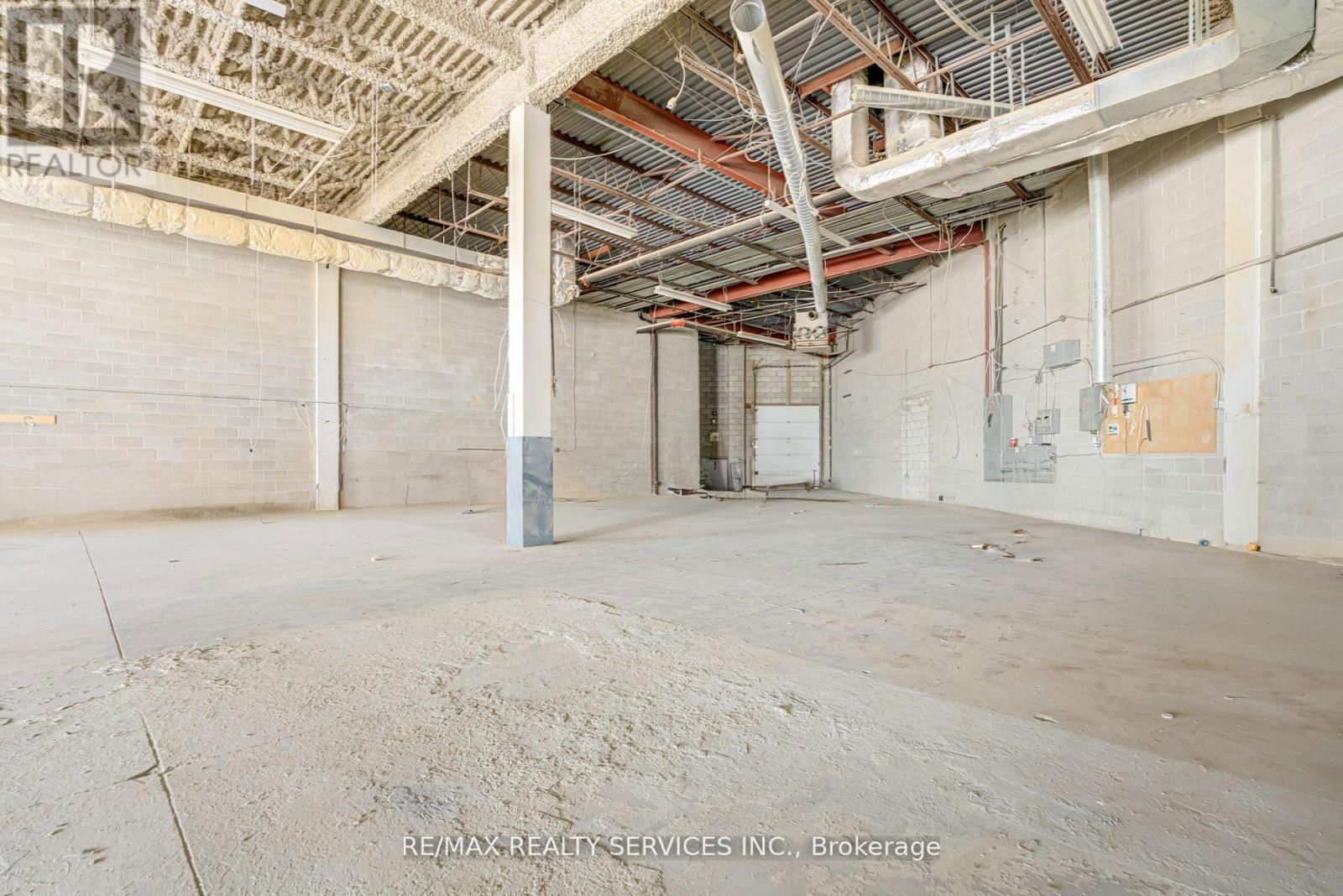 #11 - 6660 KENNEDY ROAD Image 4