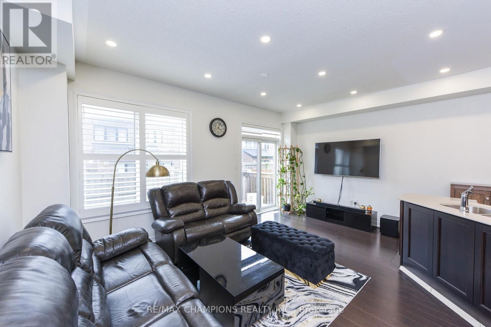 57 FANN DRIVE Image 10