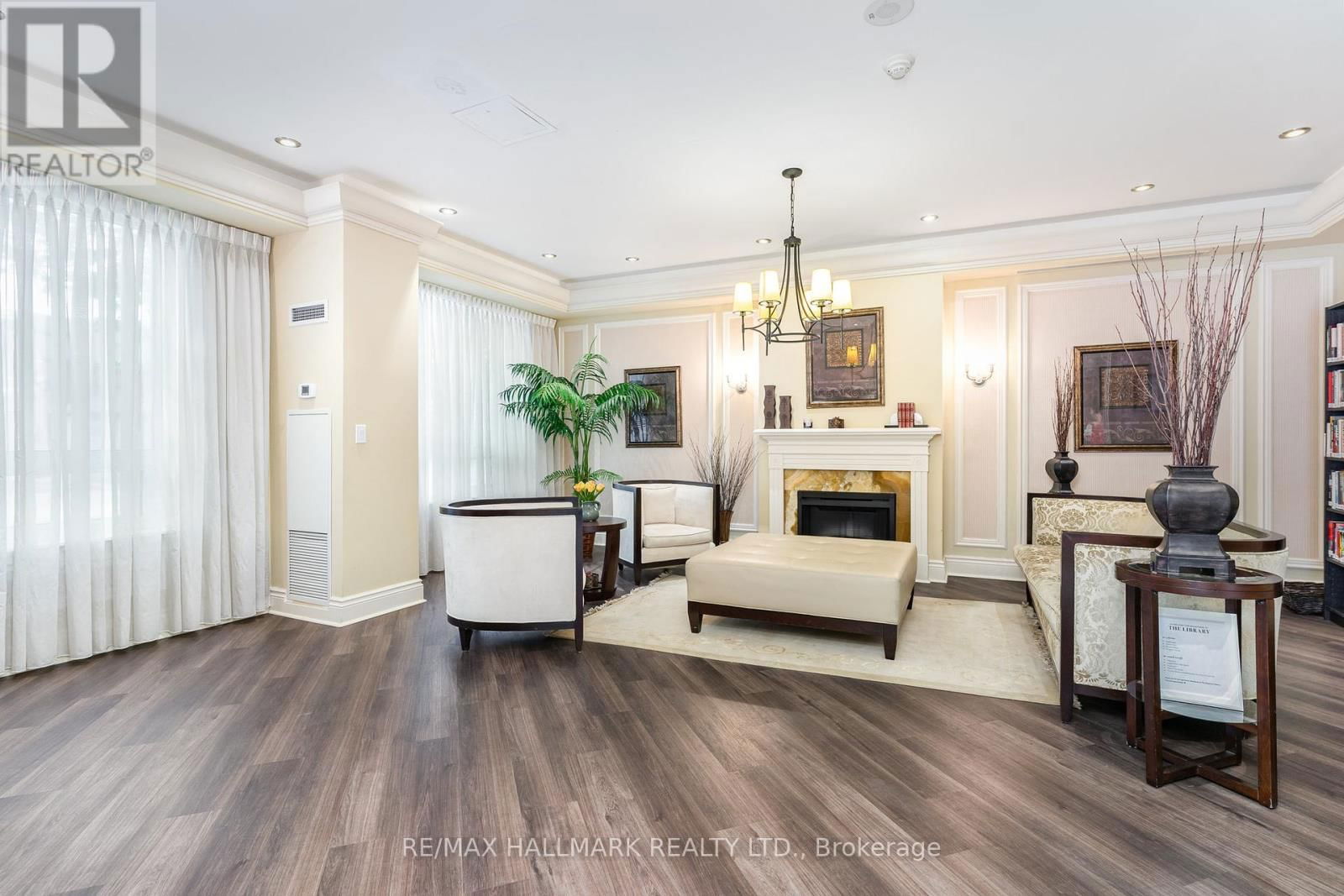 109 - 25 EARLINGTON AVENUE Image 16