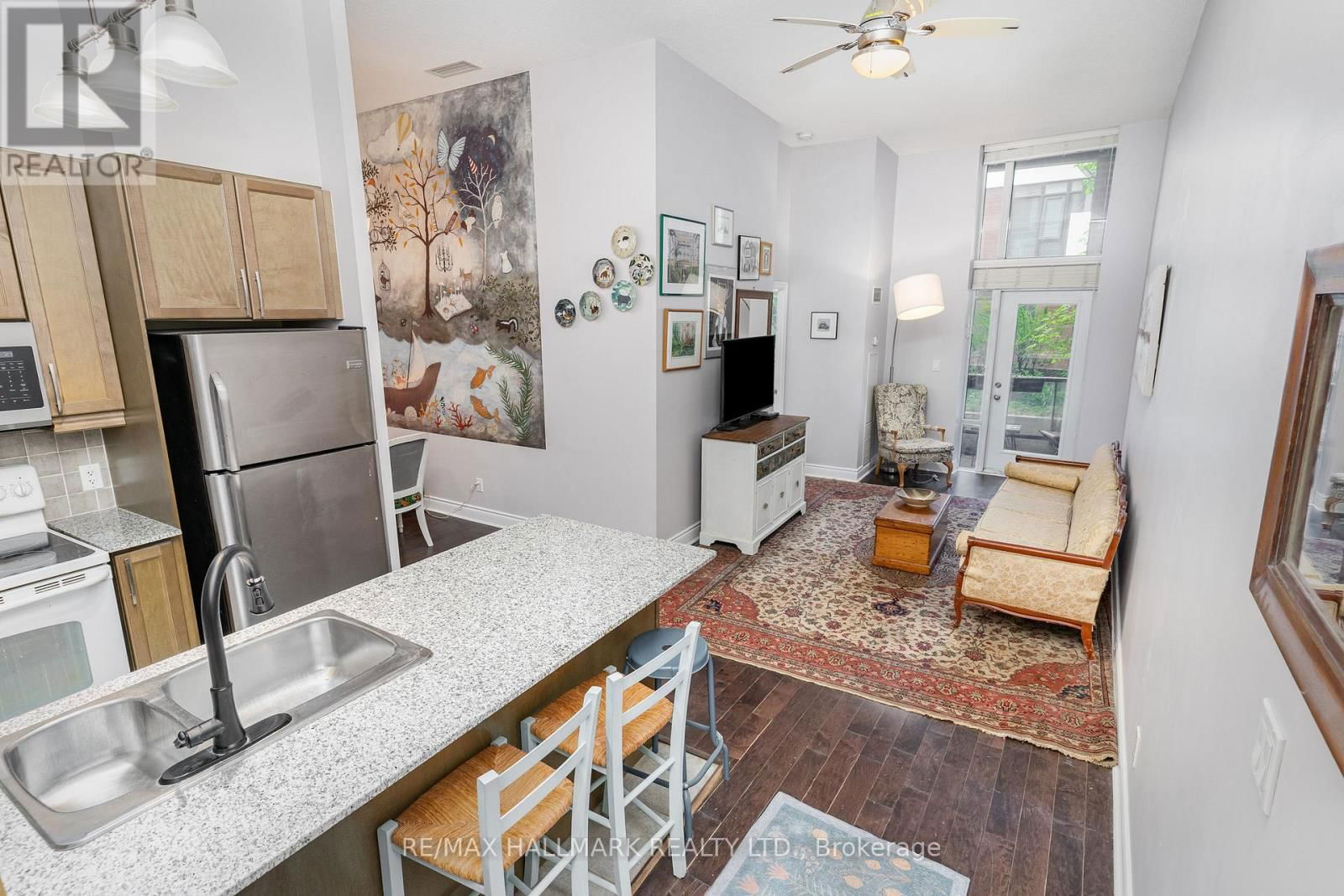 109 - 25 EARLINGTON AVENUE Image 6