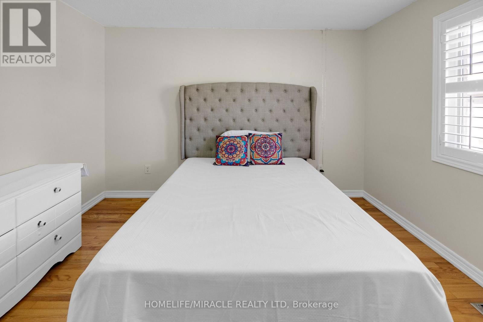 25 OPENBAY GARDENS Image 35