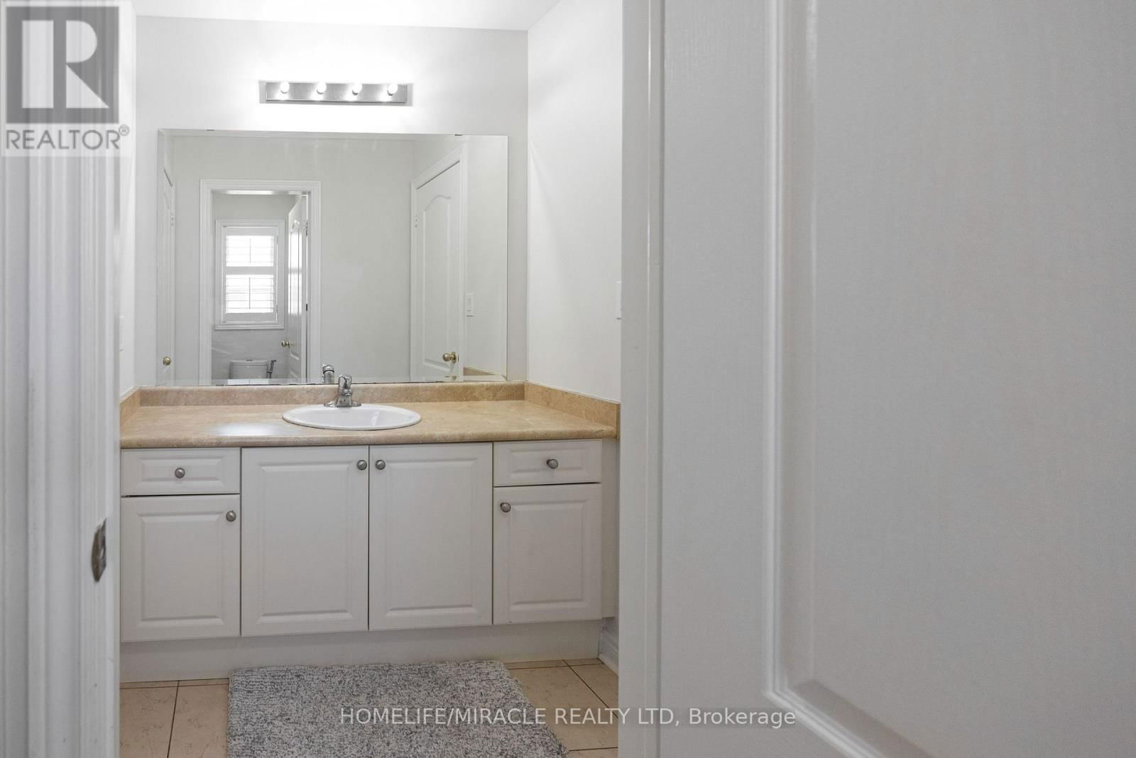 25 OPENBAY GARDENS Image 38