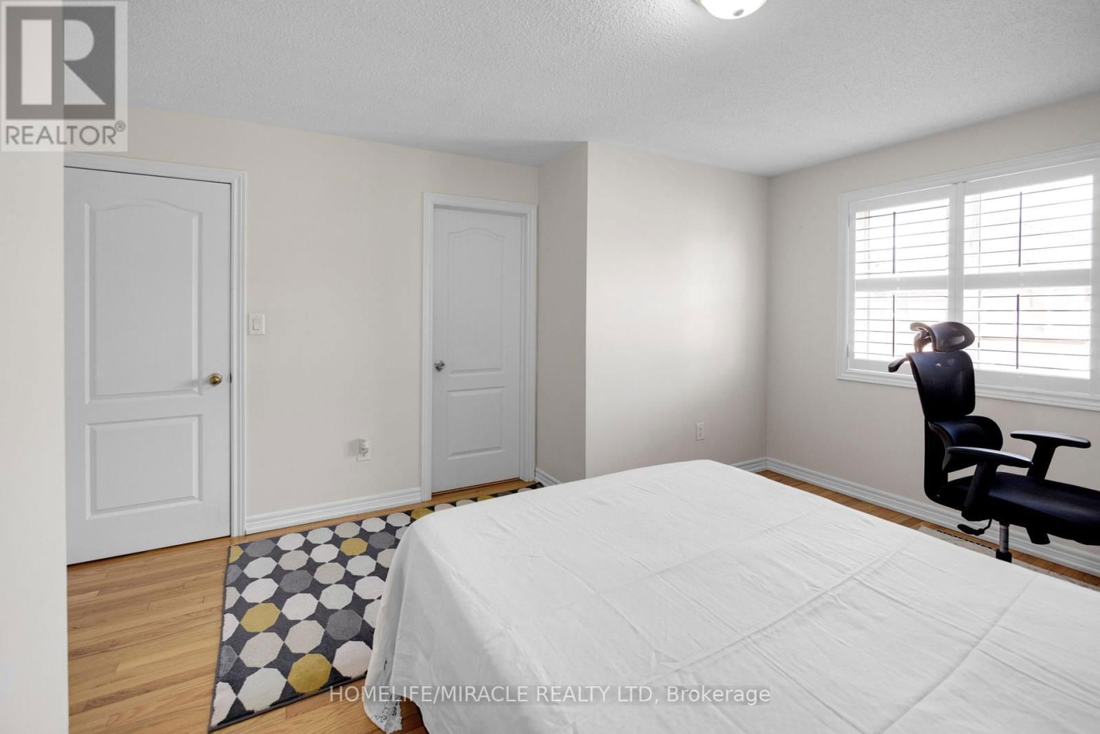 25 OPENBAY GARDENS Image 41
